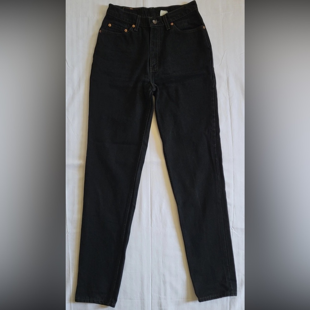 Vintage Black Levi’s 512 28” Waist